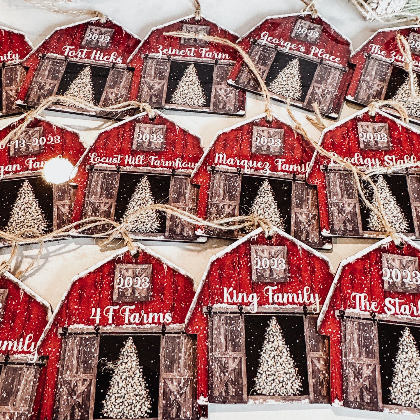 Personalized Red Barn Family Ornament – 2025 Christmas Keepsake
