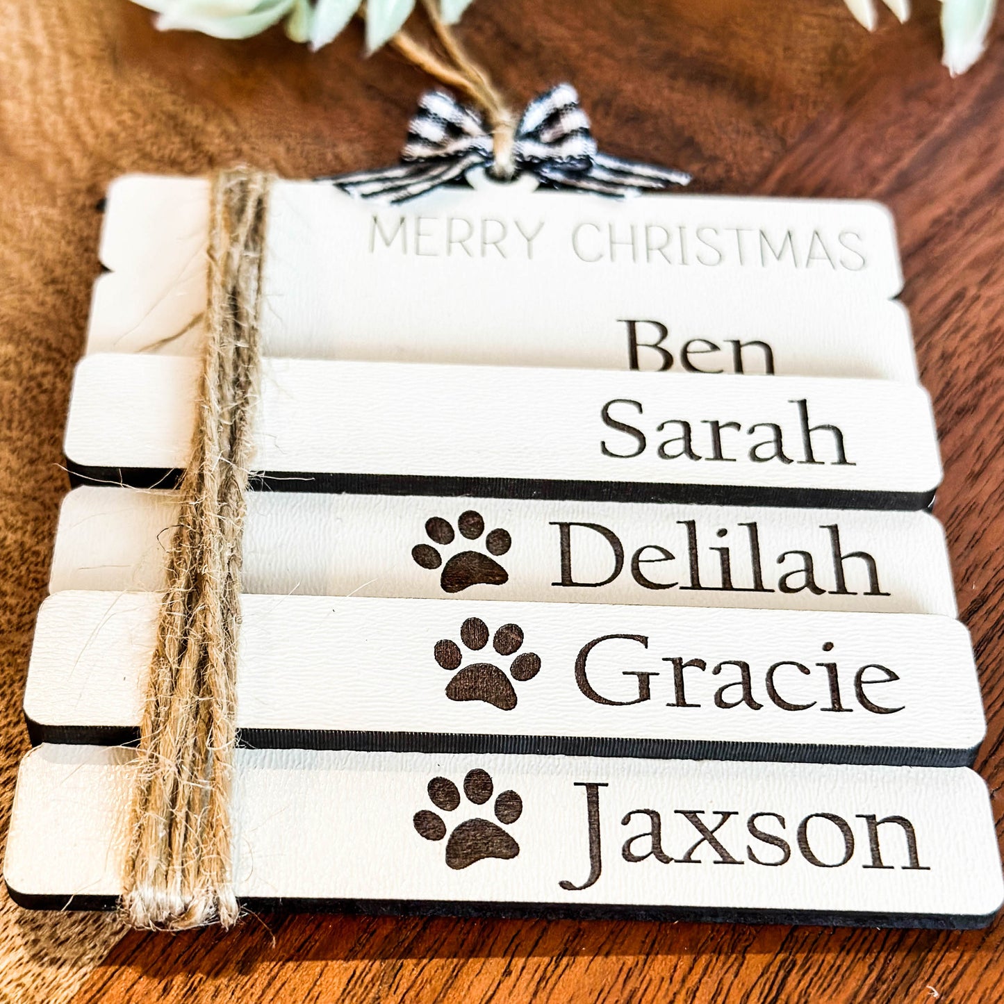 Personalized Family Ornament With Pets – Custom Names & Paw Prints