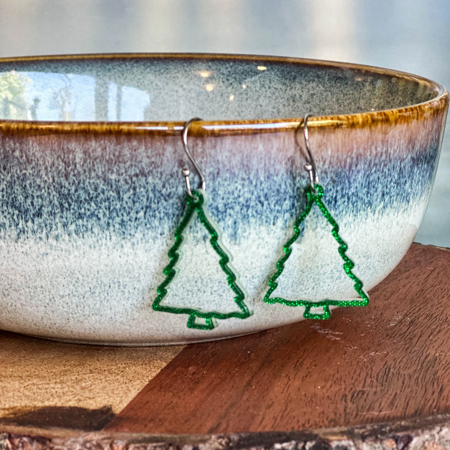 Green Christmas Tree Earrings – Glitter Acrylic Design