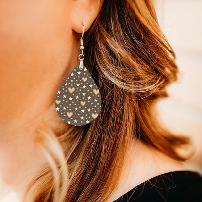 Brown Heart & Star Teardrop Earrings – Lightweight Neutral Dangle Earrings