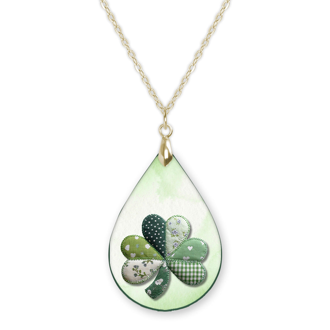 Shamrock Patchwork Teardrop Necklace – Green Quilted Clover Pendant with Gold Chain
