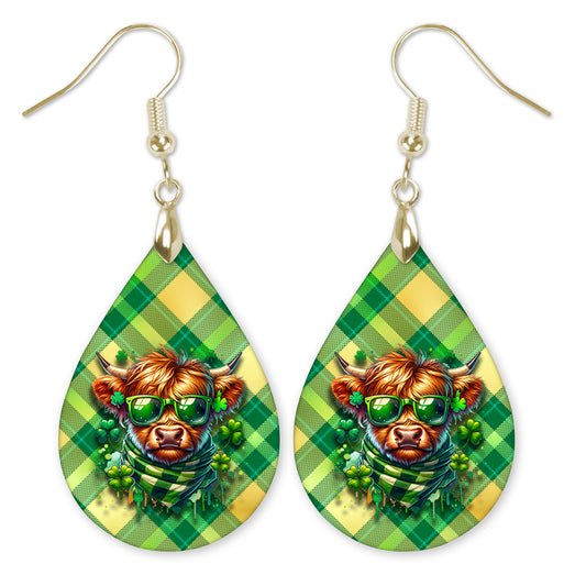 St. Patrick’s Day Highland Cow Teardrop Earrings – Green Shamrock and Clover Cow Dangle Earrings