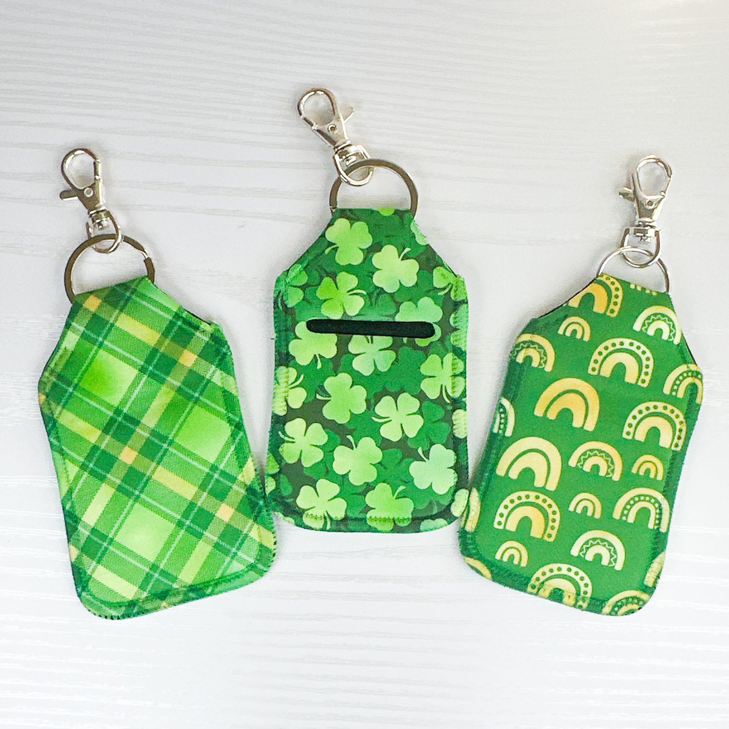 St Patrick’s Day Hand Sanitizer Holder Keychain – Shamrock Neoprene Holder with Keyring