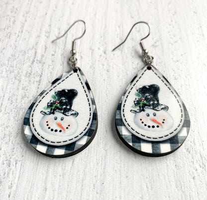 Plaid Snowman Teardrop Earrings – Buffalo Check Holiday Jewelry